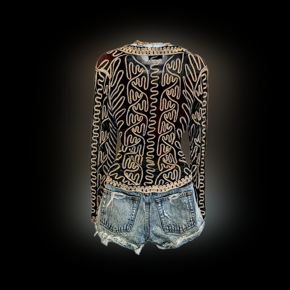 Sheer embroidered button up size s/m - Picture 2 of 2